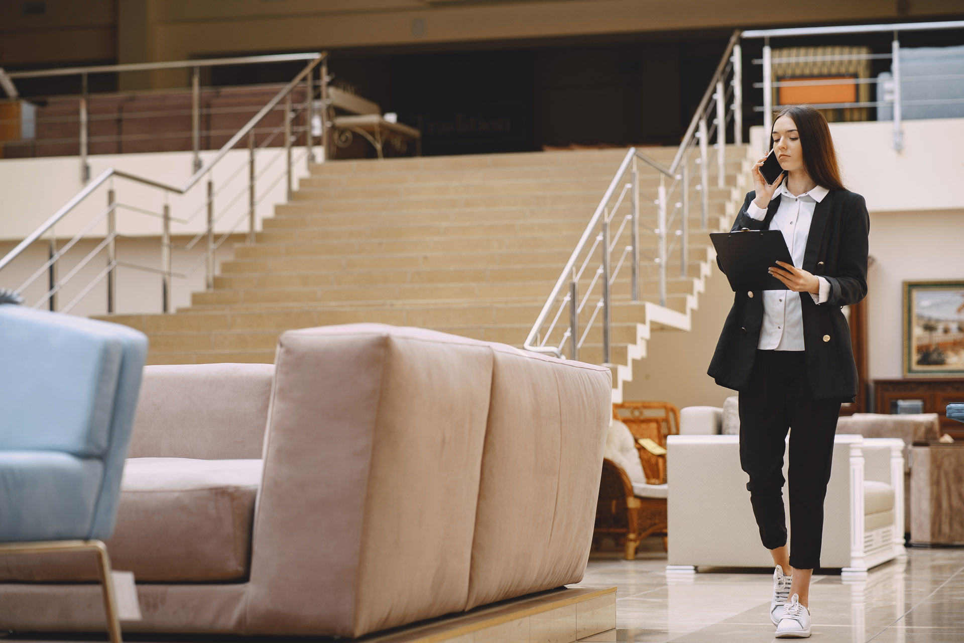 Le showroom devient un canal de vente à part entière